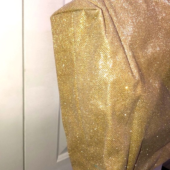 VICTORIA'S SECRET 2017 FASHION SHOW GOLD TOTE - Picture 6 of 6